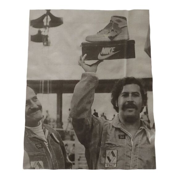 NIKE AIR JORDAN, I FEEL LIKE PABLO ESCOBAR WHITE 100% COTTON T-SHIRT. UNISEX. - Picture 3 of 5